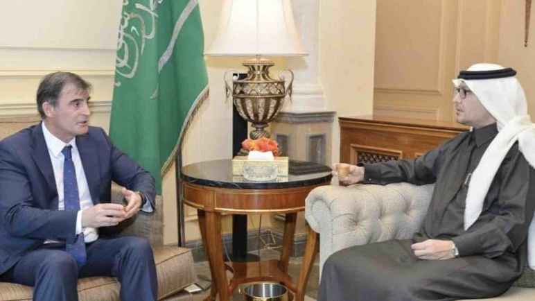 بحث انهيار عملة لبنان بين السعودية و صندوق النقد الدولي