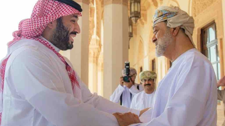 أين يقف محمد بن سلمان بعد قمة العشرين؟ ولماذا سلطنة عُمان وليس قطر؟