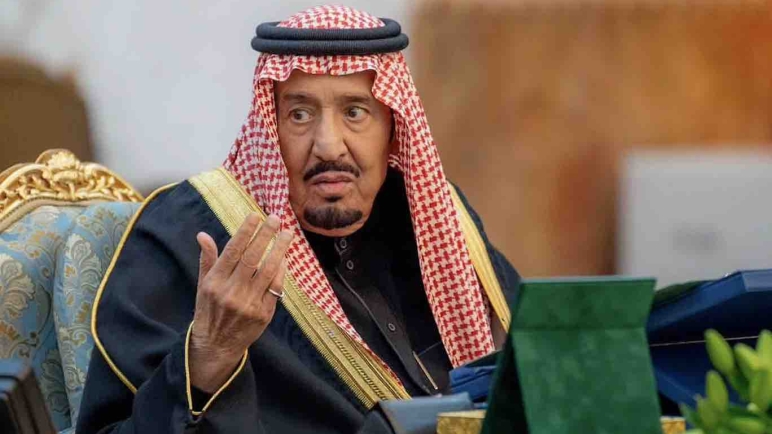 ملك السعودية يدخل المستشفى