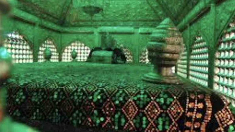 مسؤول في الوقف السُنّي يسيء الى الشيخ عبدالقادر الكيلاني..وطرد وفده من الحضرة-فيديو