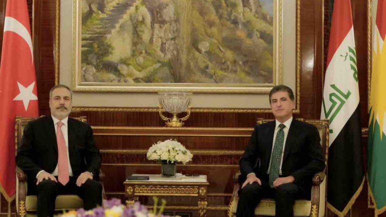 الوزير فيدان يشكر نيجيرفان بارزاني على دوره في تطوير علاقات العراق وكردستان مع تركيا