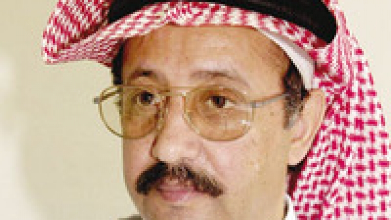 الشاعر السعودي علي الدميني.. الرعويُّ الأجمل الذي حرسَ ليلَ القصيدة