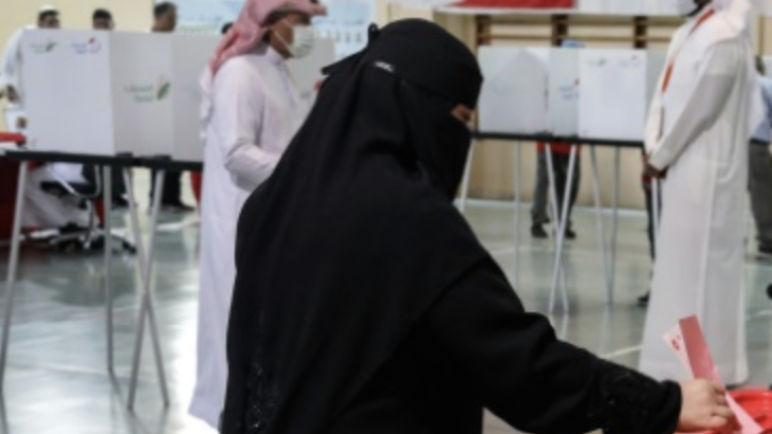 انتخابات برلمانية في البحرين بين الموالين للملك حصراً