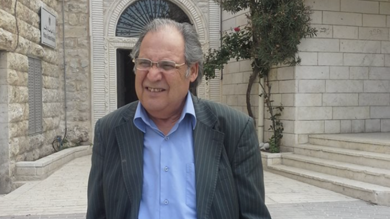 إدريس الملياني شاعر مغربي.. يتأَمَّلُ بوكوفسكي قائلاً فِي نَفسهِ : ربَّما تَقْتُلنِي
